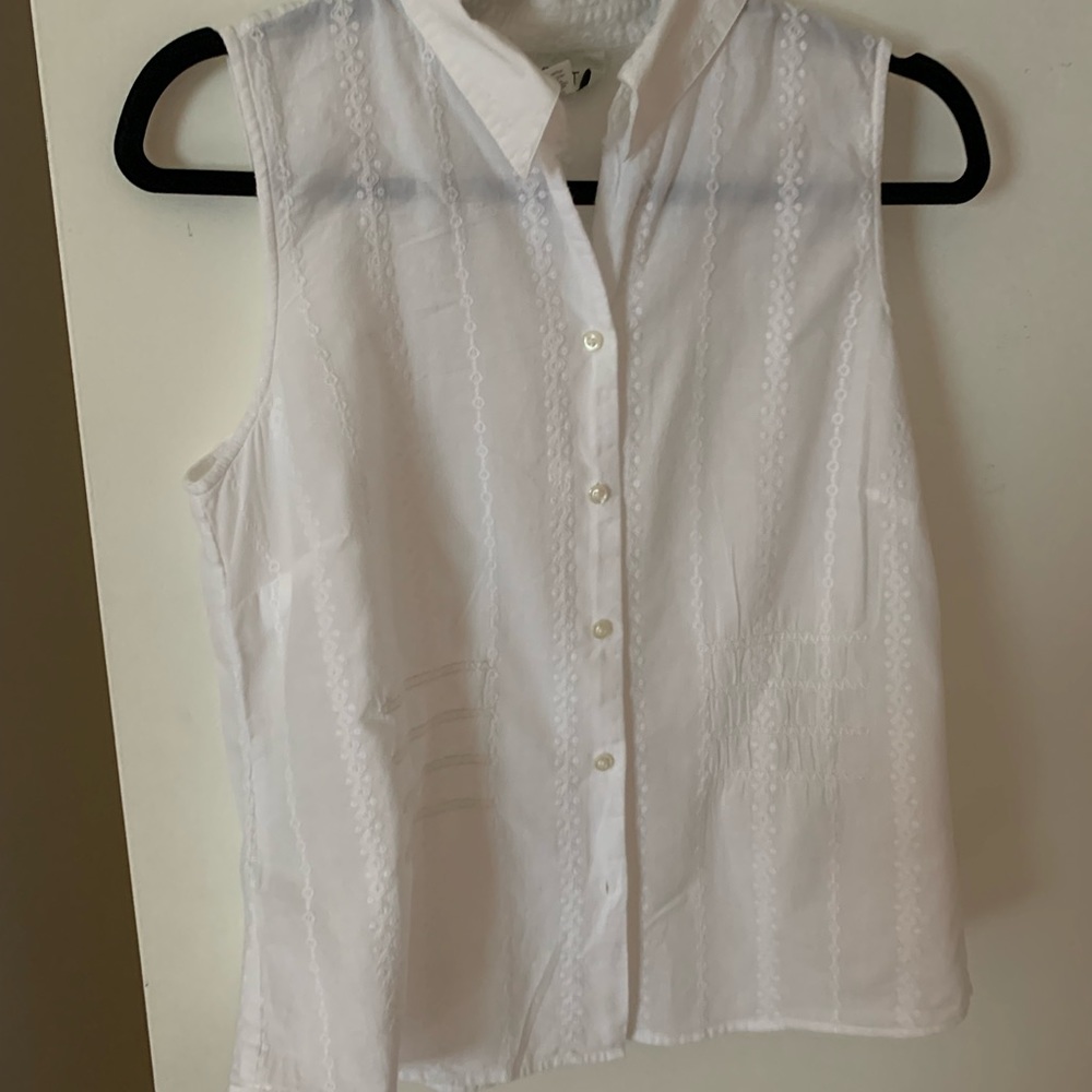 Loft sleeveless button down